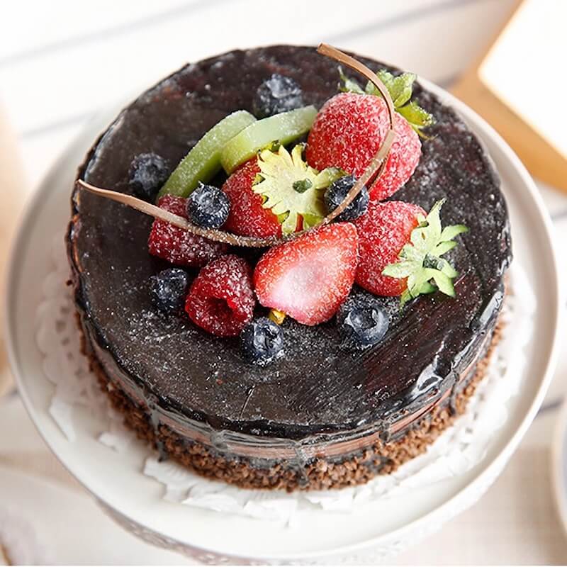 6" Chocolate Berry Ice Cream Cake