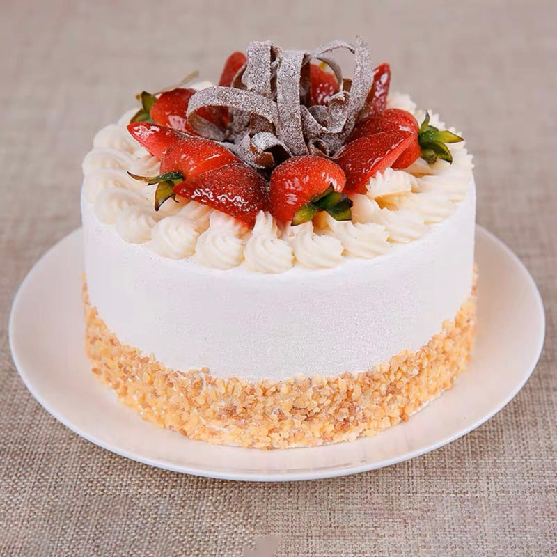6" Sugar Strawberries Cream Cake